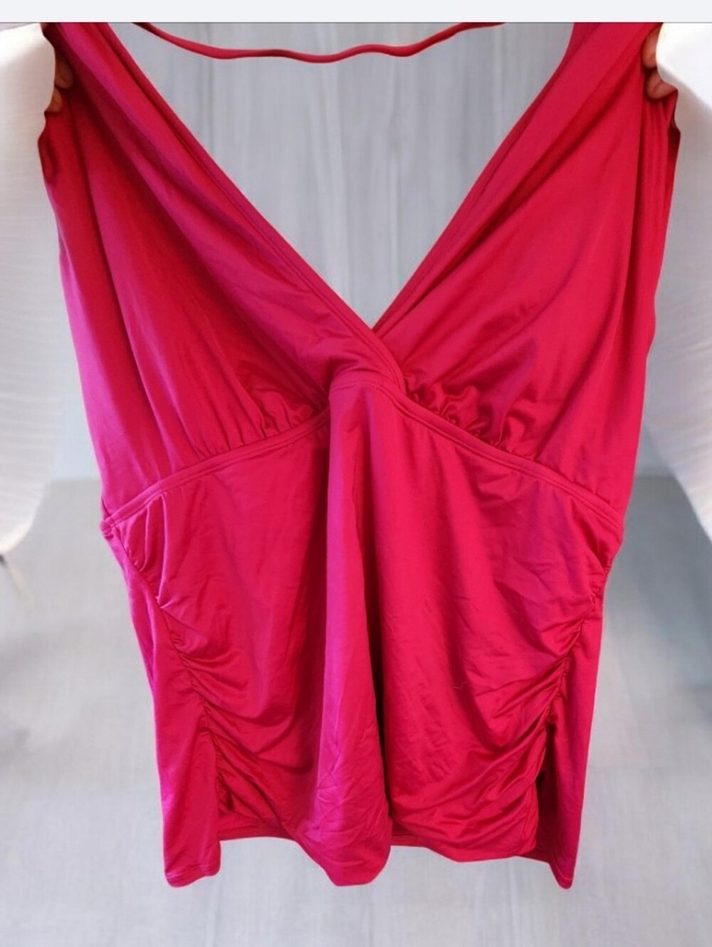 Women’s Hot Pink Rouched Sides, Swim Top ■ EUC
